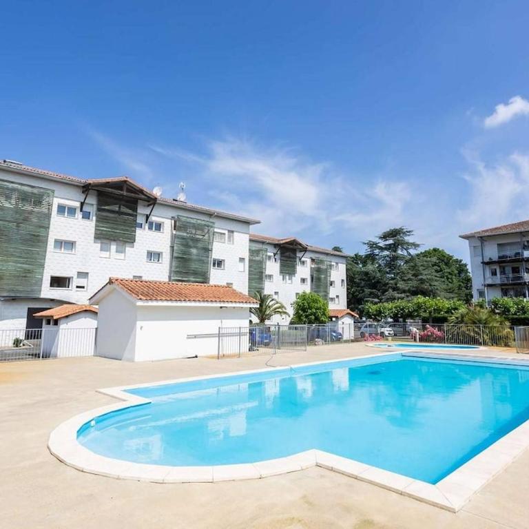 Bel appartement, résidence avec piscine - Two-Bedroom Apartment - 3