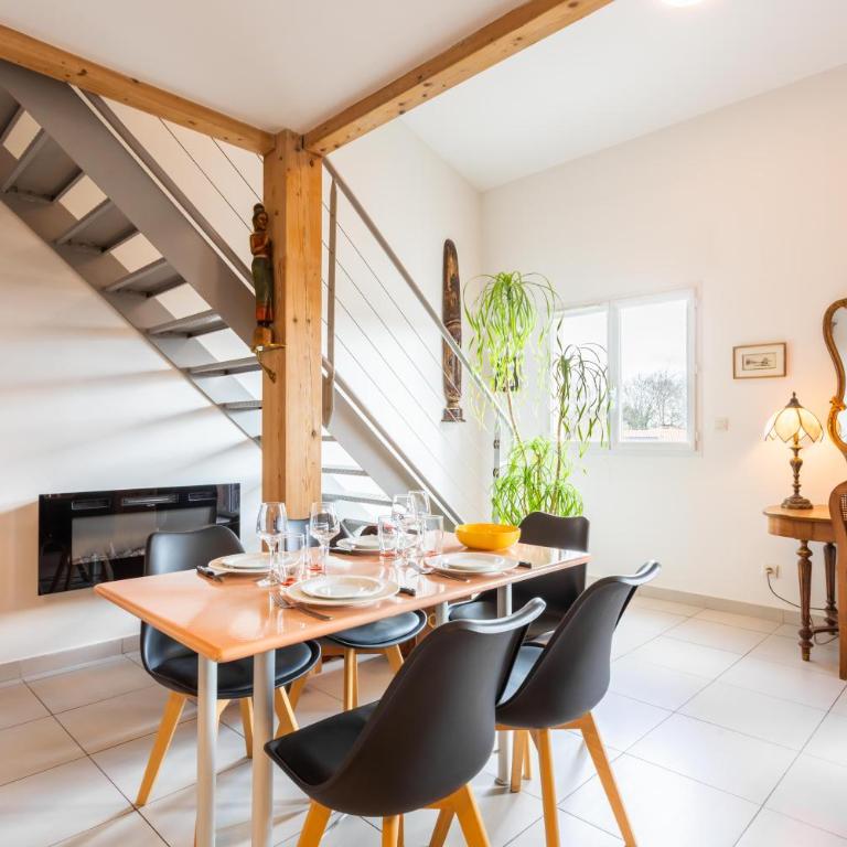 Bel appartement, résidence avec piscine - Two-Bedroom Apartment - 31