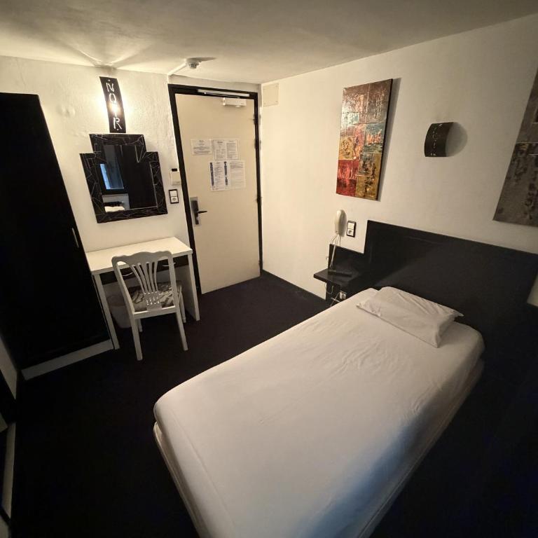 Le coin des Halles - Chambre Simple avec Salle de Bains Privative - 2