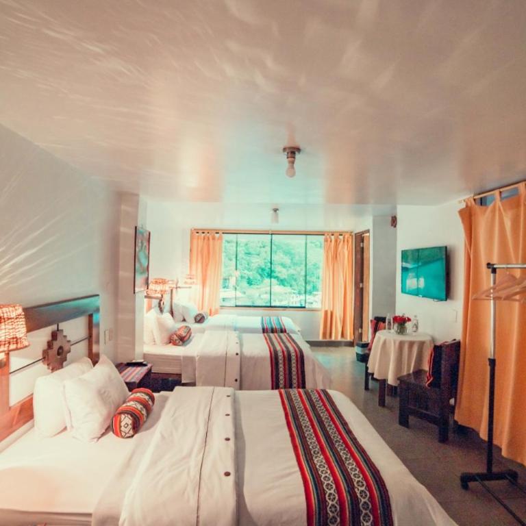 Hotel MachuPicchu Humantay - Triple Room with Private Bathroom - 2