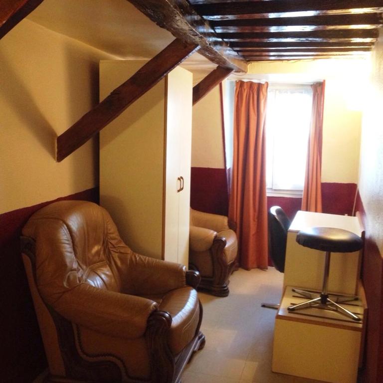 Hôtel du Pont Neuf - Chambre Double - 11