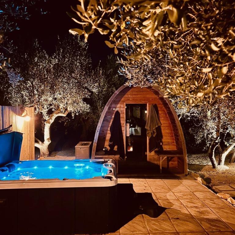 Villa Pergolata in Ostuni Pool, Jacuzzi & Ruhe - Villa - 28