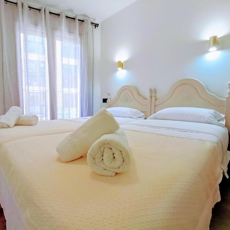 MARITIM CENTRAL "Suites Deluxe" con salón-comedor y cocina privada - Suite de 2 dormitorios - 15