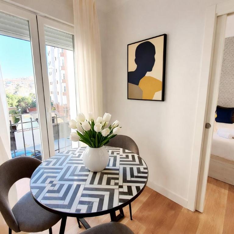 Apartamentos Madrid Río - Double Room - 3