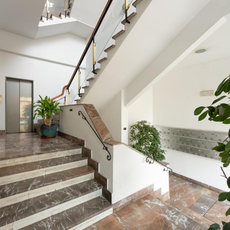 La Casa di Flora - Appartamento con 2 Camere da Letto e Balcone - 34
