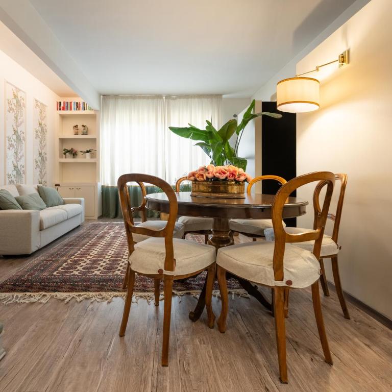 La Casa di Flora - Appartamento con 2 Camere da Letto e Balcone - 9