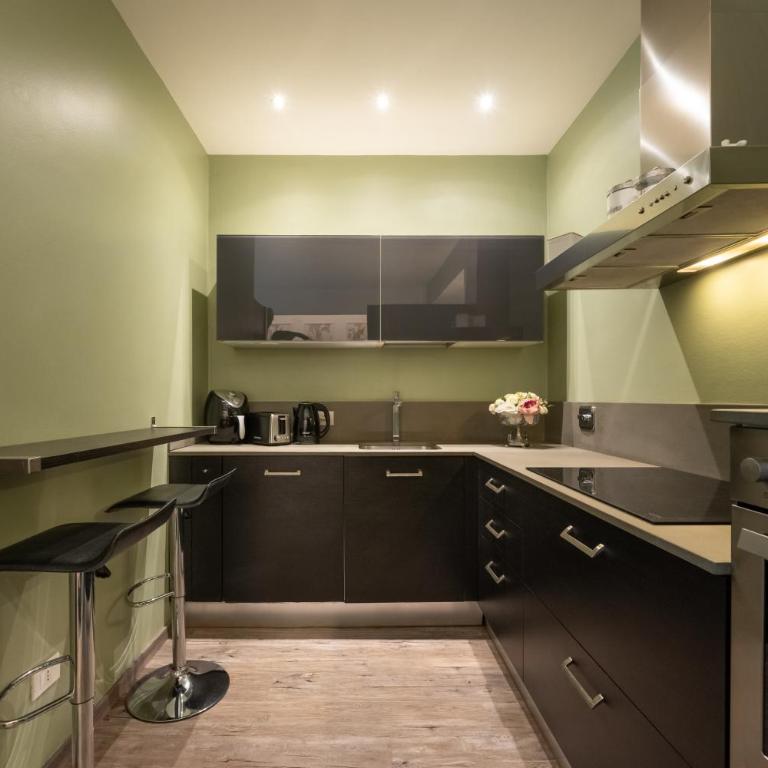 La Casa di Flora - Appartamento con 2 Camere da Letto e Balcone - 5