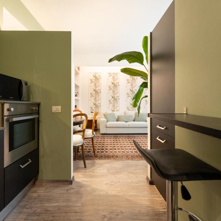 La Casa di Flora - Appartamento con 2 Camere da Letto e Balcone - 15