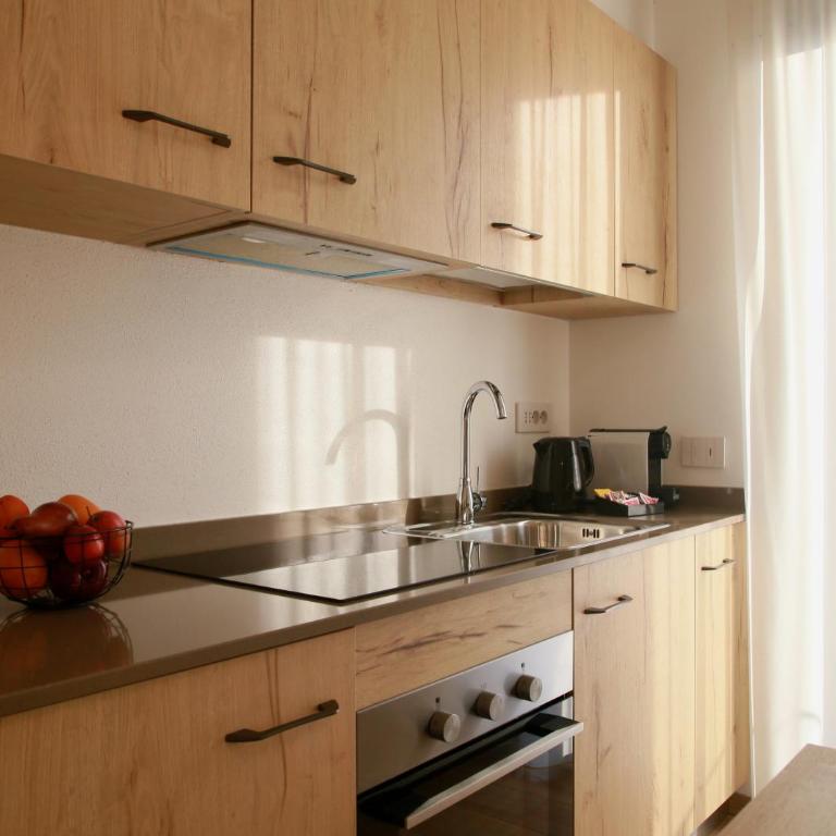 Bernina Suites - 150 metres to Bernina Express - Estudio con balcón - 15