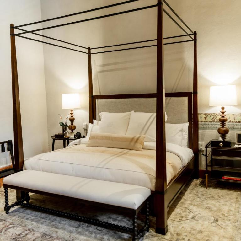 Barbara Boutique Hotel - Suite with Hot Tub - 5