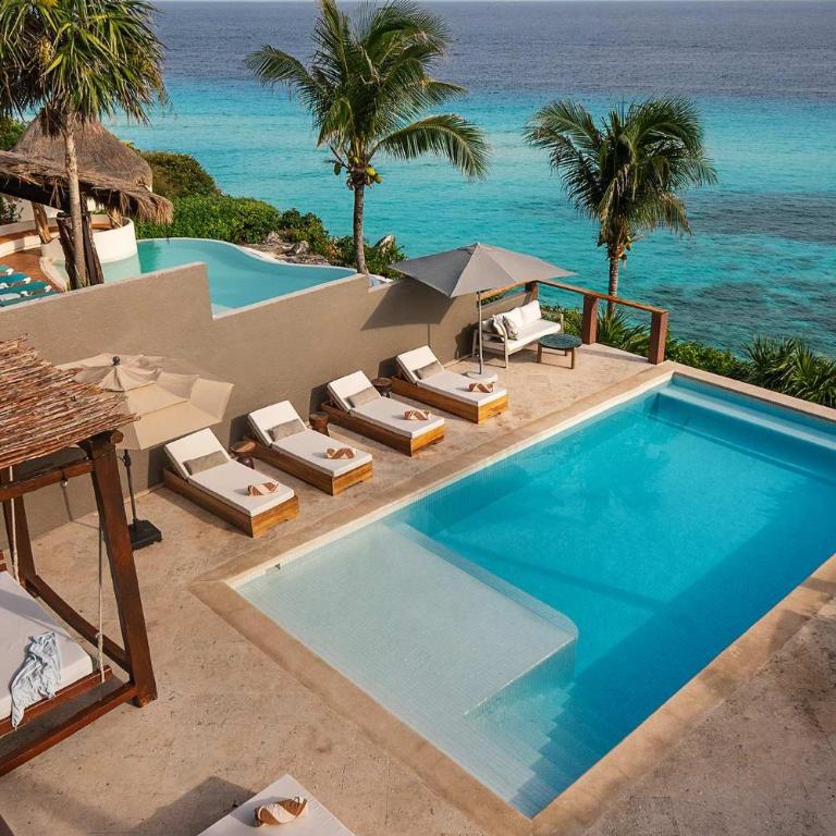 Oceanfront 5BR Villa - Heated Pool & Concierge - Villa - 16