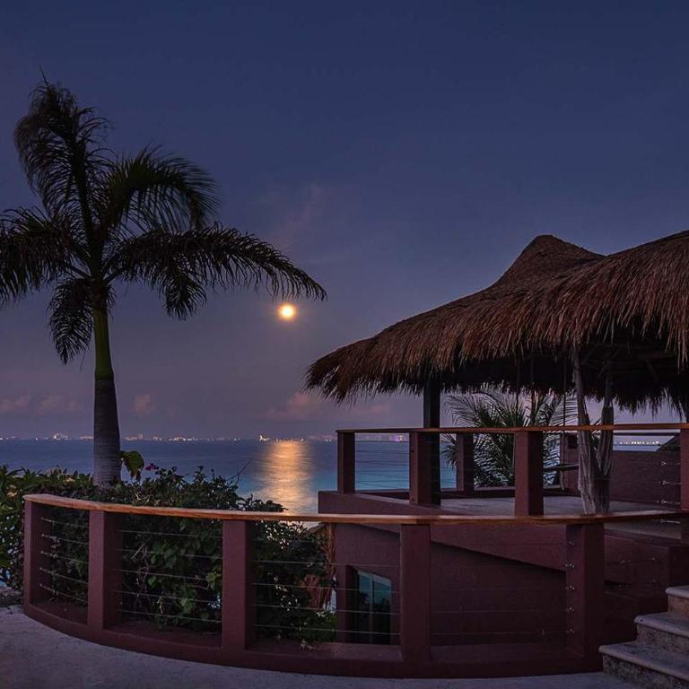 Oceanfront 5BR Villa - Heated Pool & Concierge - Villa - 30