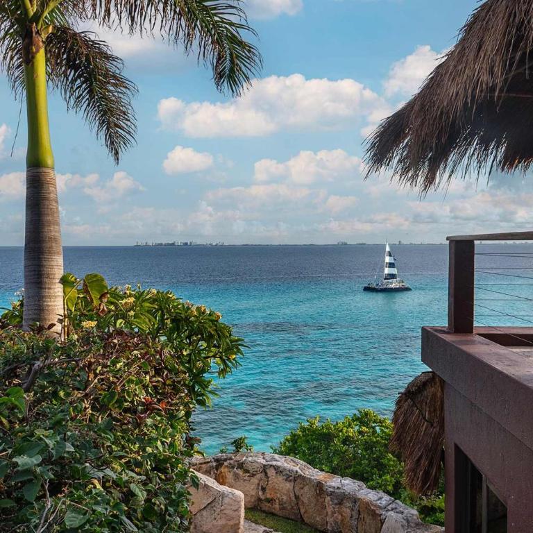 Oceanfront 5BR Villa - Heated Pool & Concierge - Villa - 37