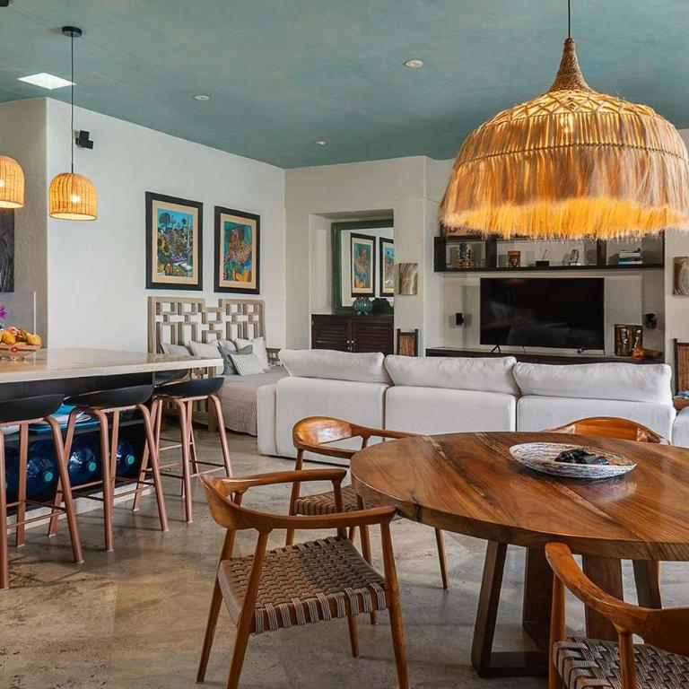 Oceanfront 5BR Villa - Heated Pool & Concierge - Villa - 41
