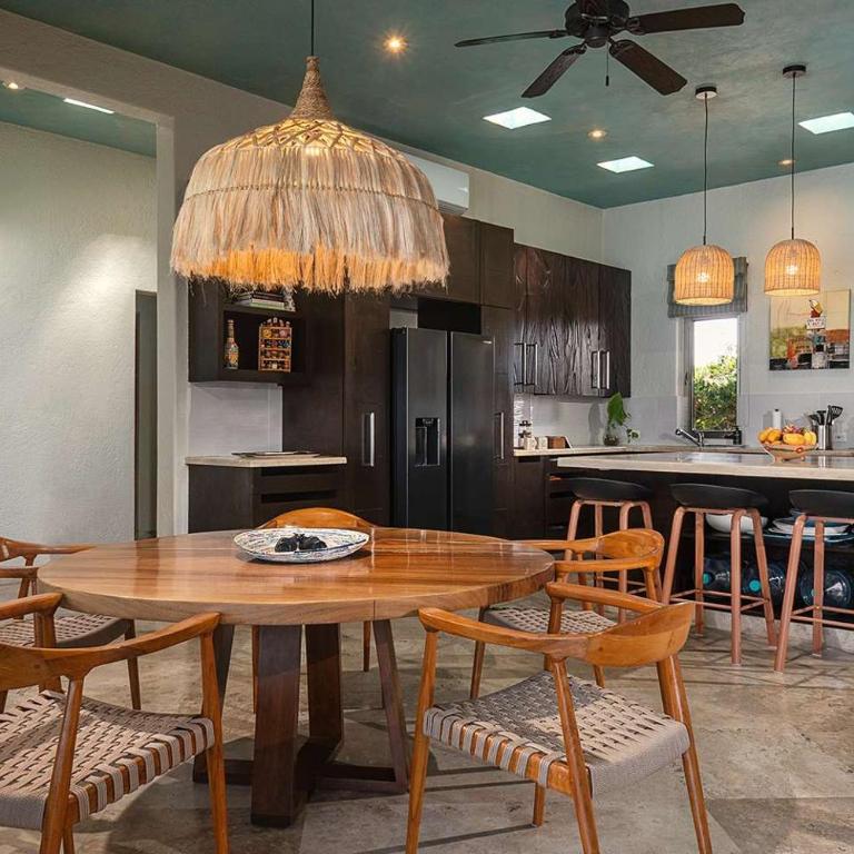 Oceanfront 5BR Villa - Heated Pool & Concierge - Villa - 51