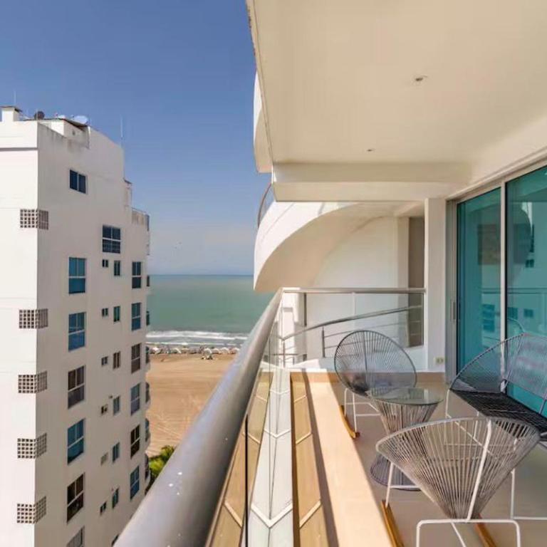 Espectacular Apartamento salida directa a playa - Two-Bedroom Apartment - 5