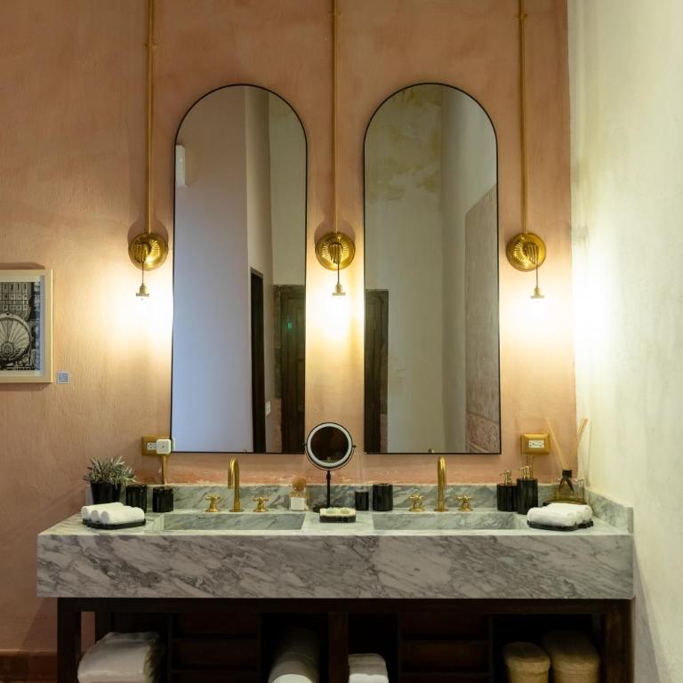 Barbara Boutique Hotel - Suite with Spa Bath - 7