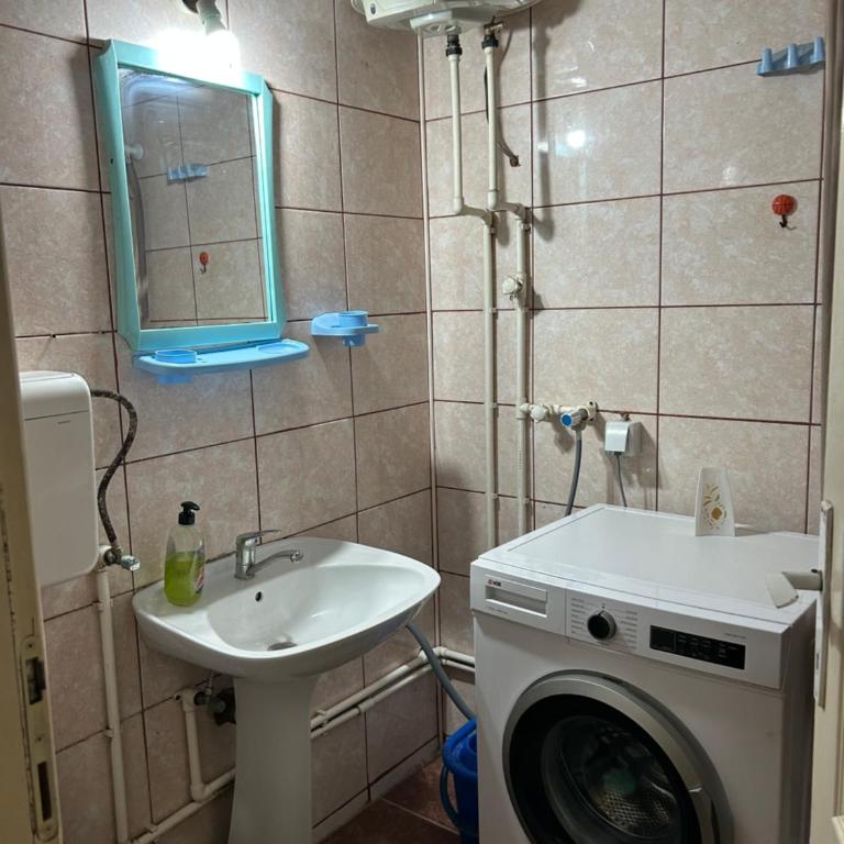 Stan - Two-Bedroom Apartment - 2