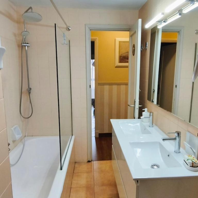 piso céntrico y muy luminoso 1C - Apartamento de 3 dormitorios con vistas - 12