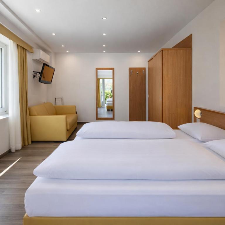Hotel Villa Margherita - Superior Double Room with garden-view terrace - 2
