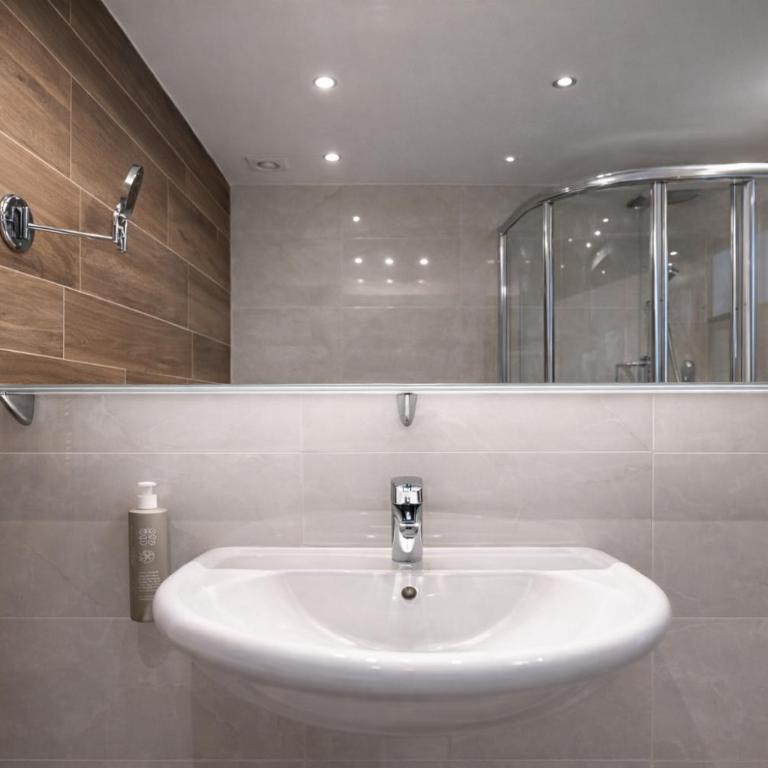 Hotel Villa Margherita - Superior Double Room with garden-view terrace - 7
