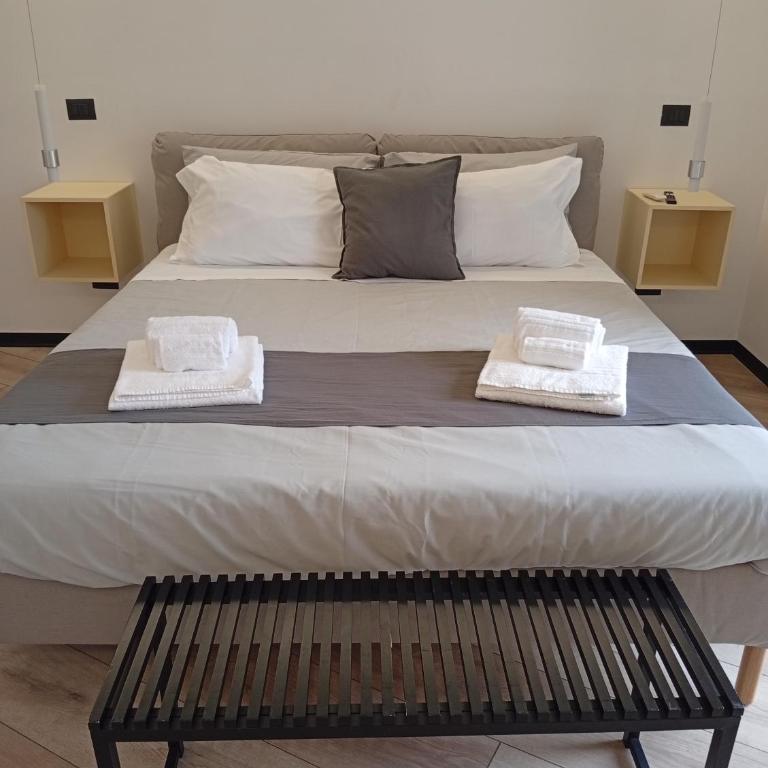 Borgo Double V - Deluxe One-Bedroom Apartment - 13