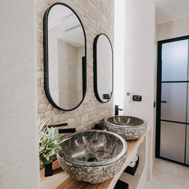 Michelangelo's Home Pompei - Suite with Hot Tub - 24