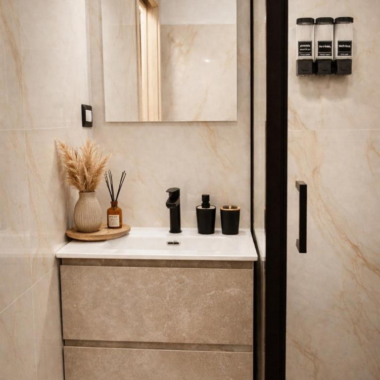 Milano Centrale Loft - con idromassaggio - Appartamento con 1 Camera da Letto - 32