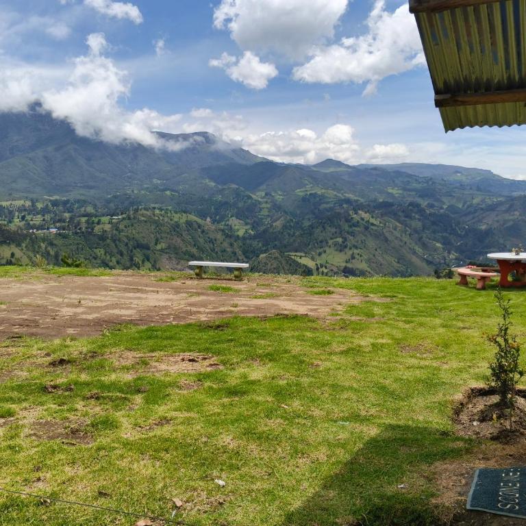 Starlight Mountain Lodge SIGCHOS - Triple Room with Mountain View - 5