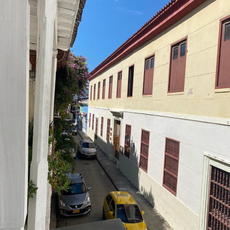 Cozy apartment Old City - Two-Bedroom Apartment - 17