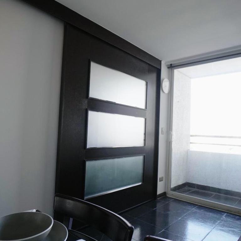 Apartamento con Vista a la Cordillera y Estacionamiento en Santiago Centro Modern apartment with mountain view and parking in Santiago Centre - One-Bedroom Apartment with Balcony and Mountain View - 45