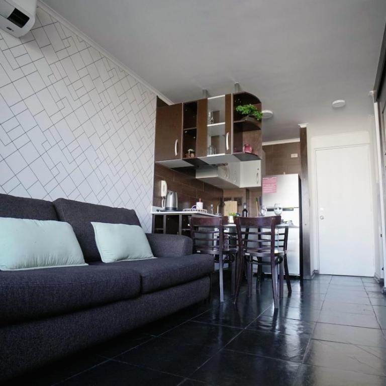 Apartamento con Vista a la Cordillera y Estacionamiento en Santiago Centro Modern apartment with mountain view and parking in Santiago Centre - One-Bedroom Apartment with Balcony and Mountain View - 4