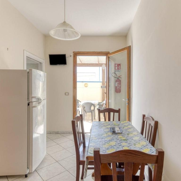 Appartamento in pieno centro a 300 m dalle spiagge - Appartamento con 2 Camere da Letto - 4