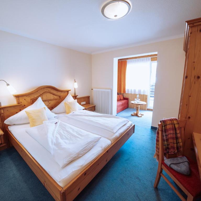 Hotel Wagner - Doppelzimmer mit Südbalkon - 7