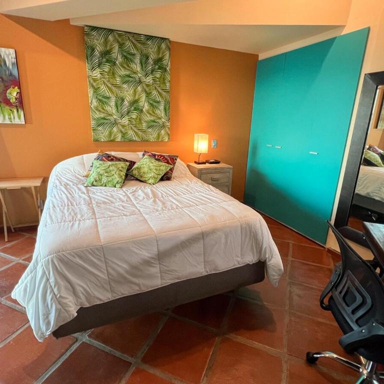 Oasis retreat Ocean Views Infinity Pool - One-Bedroom Apartment - 37