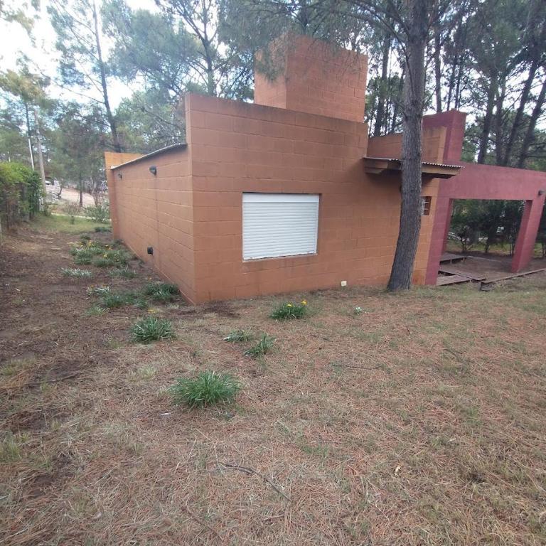 Hermosa casa con deck y pinos en Las Dunas - Casa de 2 dormitorios - 14