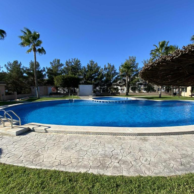 Smukt privat 2 etagers hus med egen pool i altid solrige Torrevieja ,Los Altos - Casa de 3 dormitorios - 17