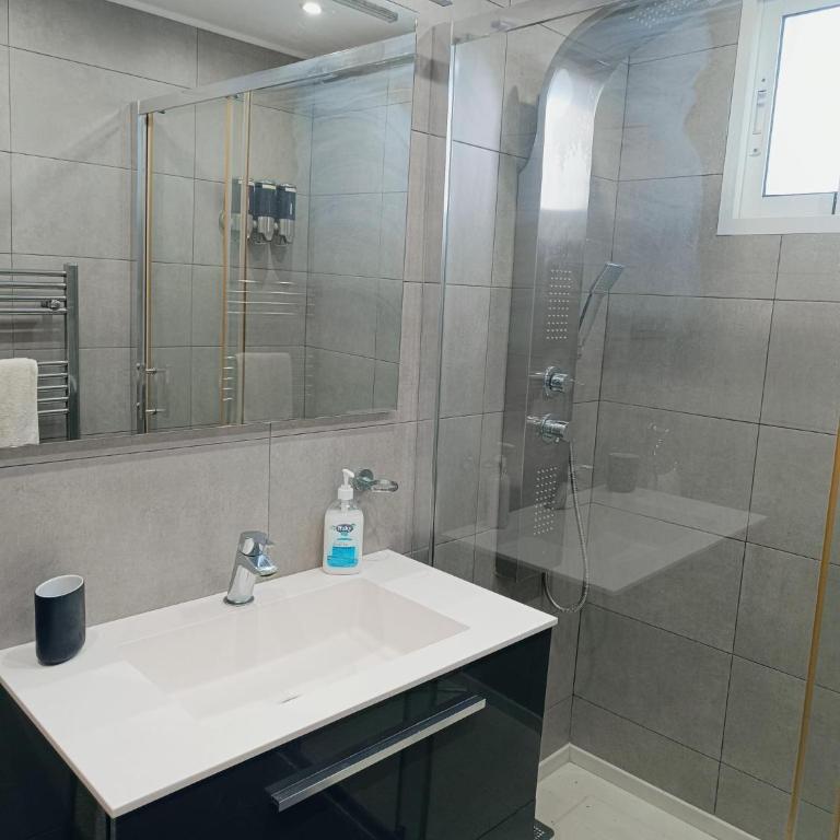 Smukt privat 2 etagers hus med egen pool i altid solrige Torrevieja ,Los Altos - Casa de 3 dormitorios - 28
