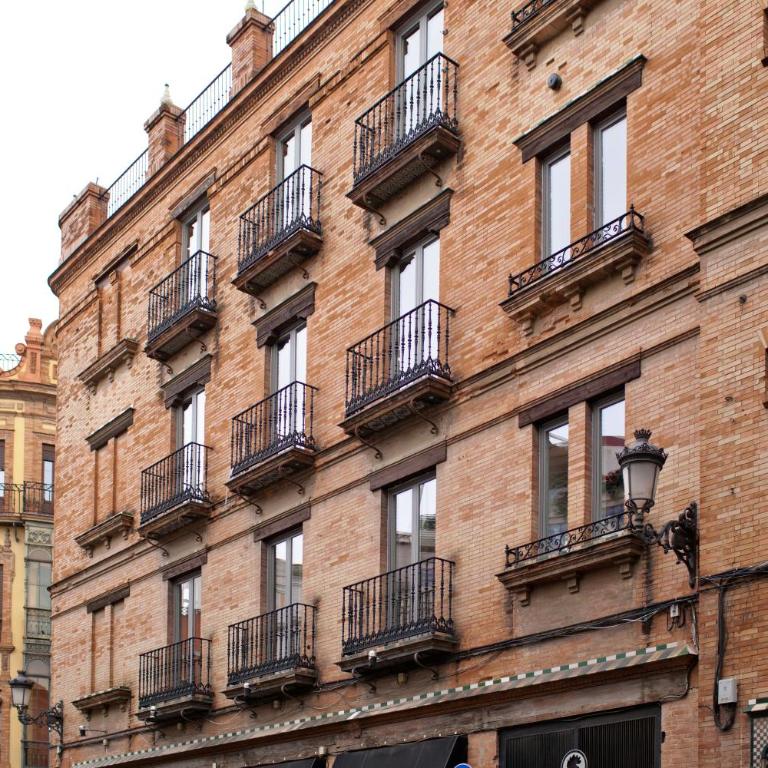 Homey Seville Brand New Arfe II Apartment Near Cathedral 8 people - Apartamento de 3 dormitorios - 17