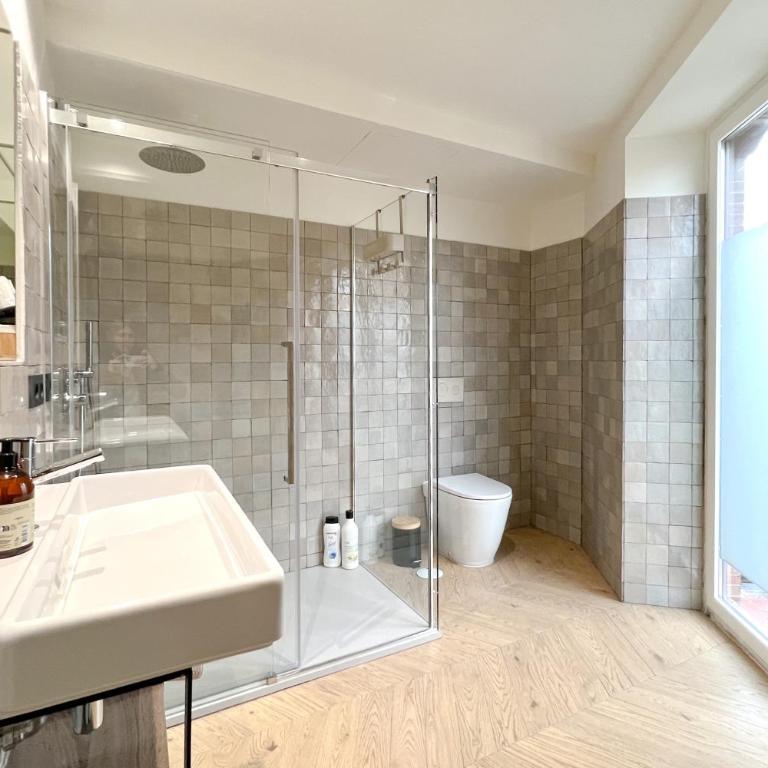 Homey Seville Brand New Arfe II Apartment Near Cathedral 8 people - Apartamento de 3 dormitorios - 4