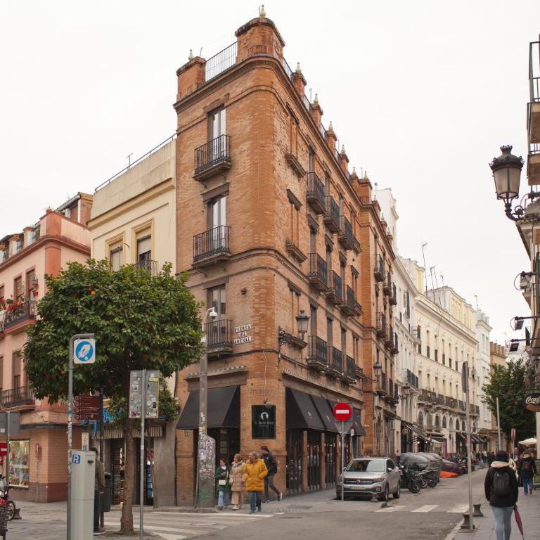Homey Seville Brand New Arfe II Apartment Near Cathedral 8 people - Apartamento de 3 dormitorios - 8