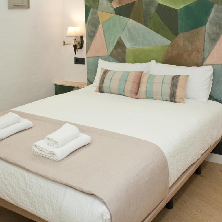 Homey Seville Brand New Arfe II Apartment Near Cathedral 8 people - Apartamento de 3 dormitorios - 45