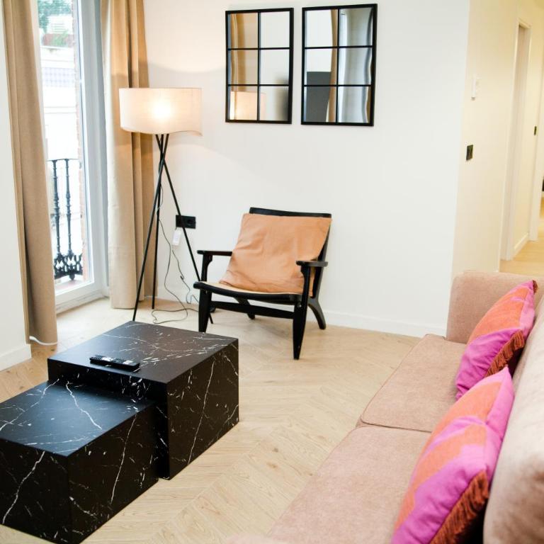 Homey Seville Brand New Arfe II Apartment Near Cathedral 8 people - Apartamento de 3 dormitorios - 27