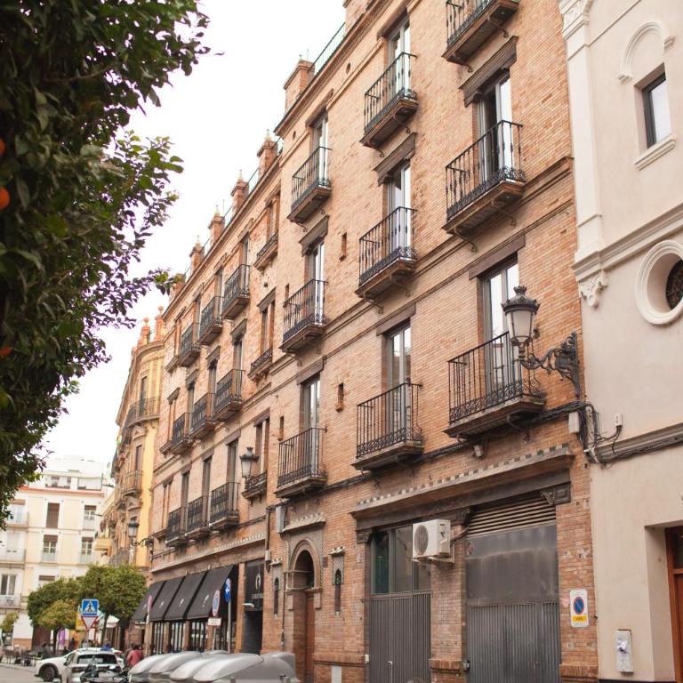 Homey Seville Brand New Arfe II Apartment Near Cathedral 8 people - Apartamento de 3 dormitorios - 51