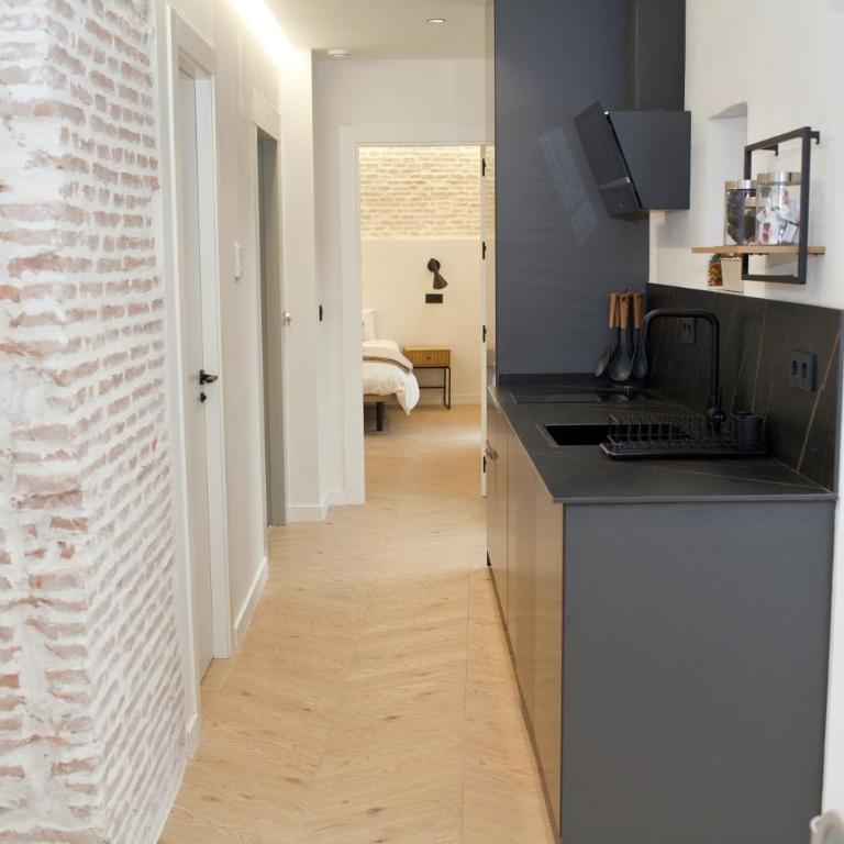 Homey Seville Brand New Arfe II Apartment Near Cathedral 8 people - Apartamento de 3 dormitorios - 7