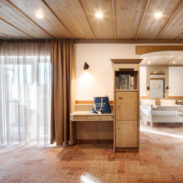 Hotel Promenade - Deluxe Doppelzimmer mit Balkon - 1