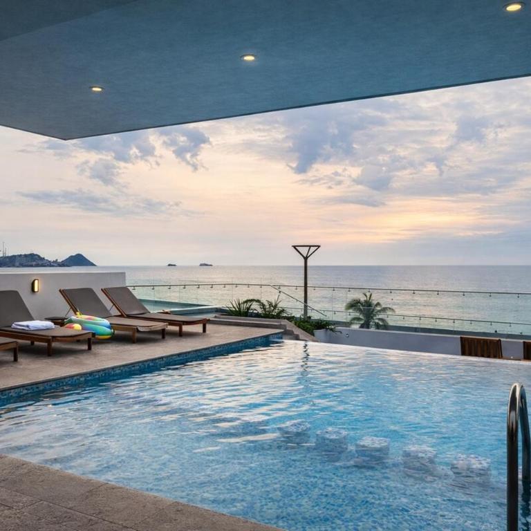 24k Propiedades Premium Condo on Malecon with Ocean View Sleeps 6 - Two-Bedroom Apartment - 9