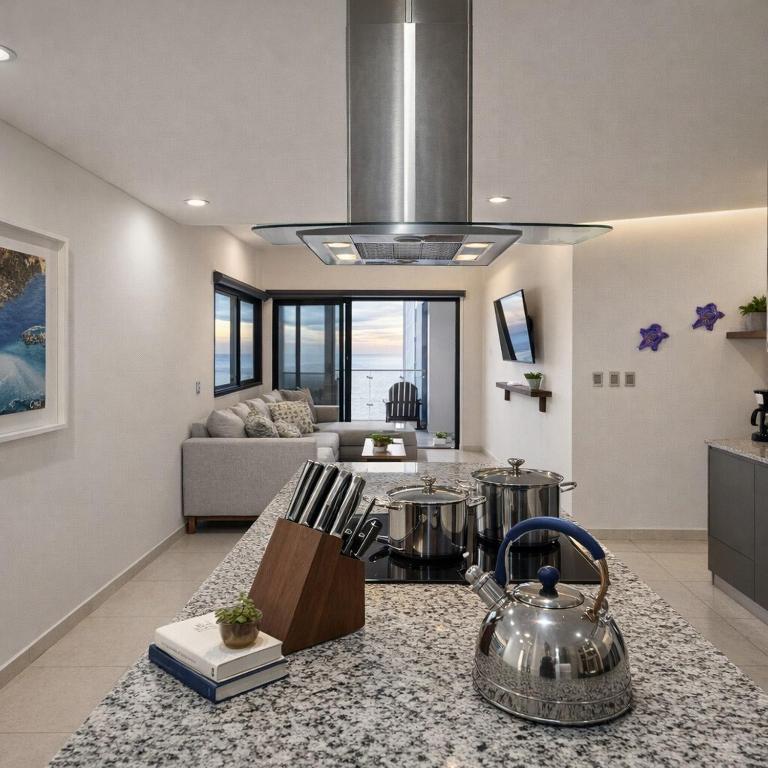 24k Propiedades Premium Condo on Malecon with Ocean View Sleeps 6 - Two-Bedroom Apartment - 32