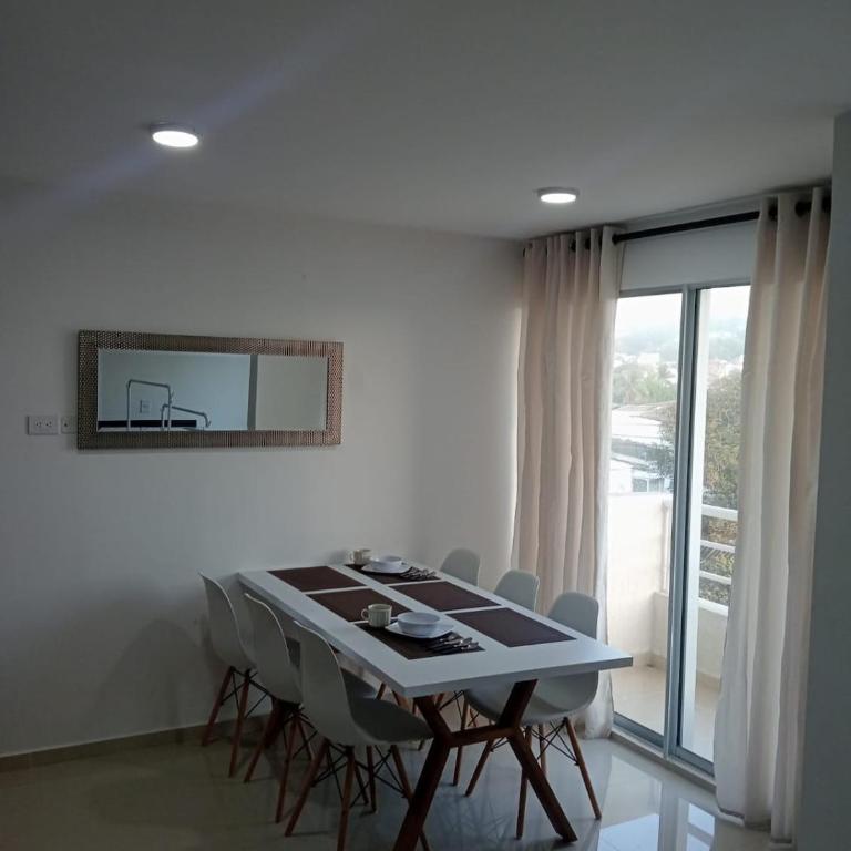 Modern & Cozy Apartment Near the Beach - Two-Bedroom Apartment - 7