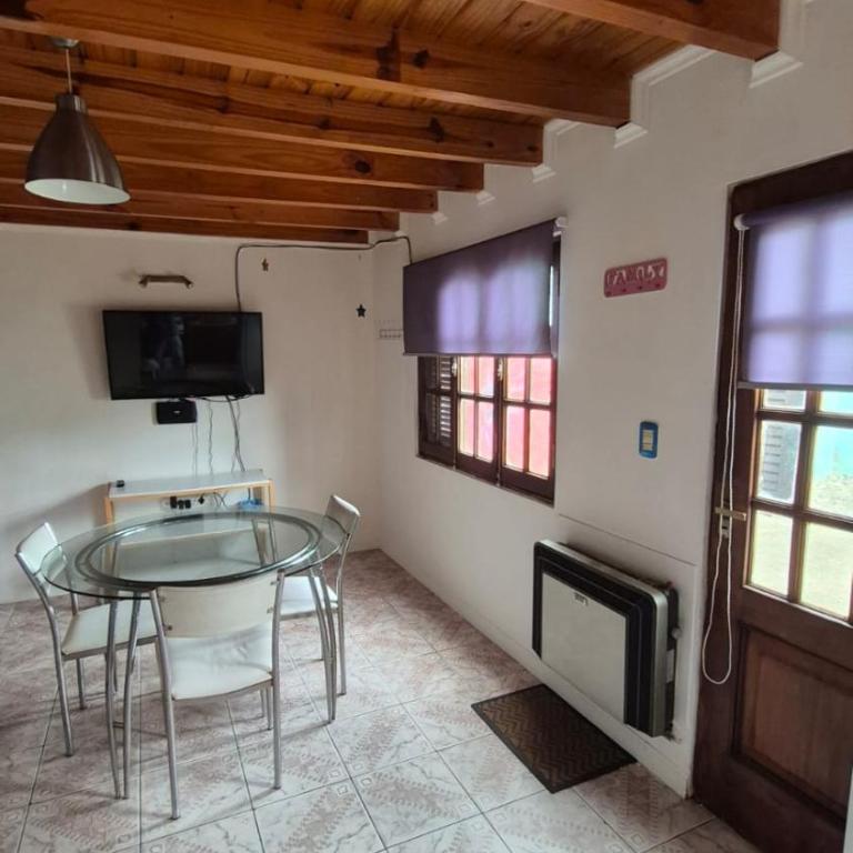 Departamento patio interno en zona centro - Two-Bedroom Apartment - 40